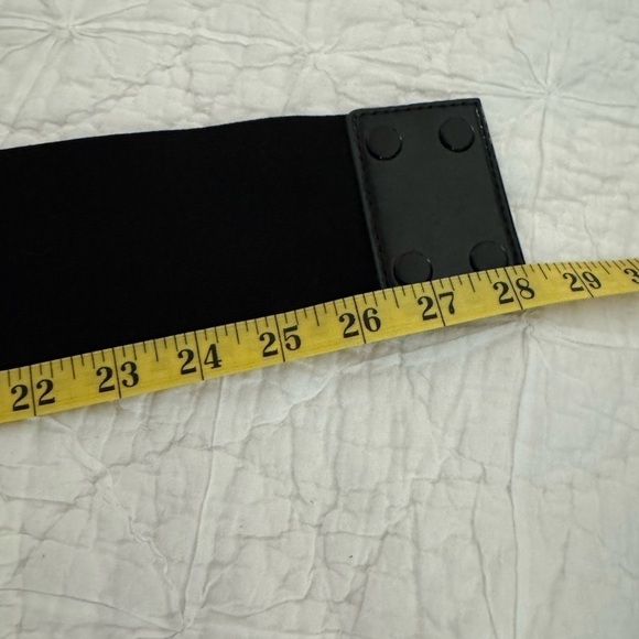 White House Black Market Leather Belt Wide Stretch w/ silver Accents Size Small main image 6